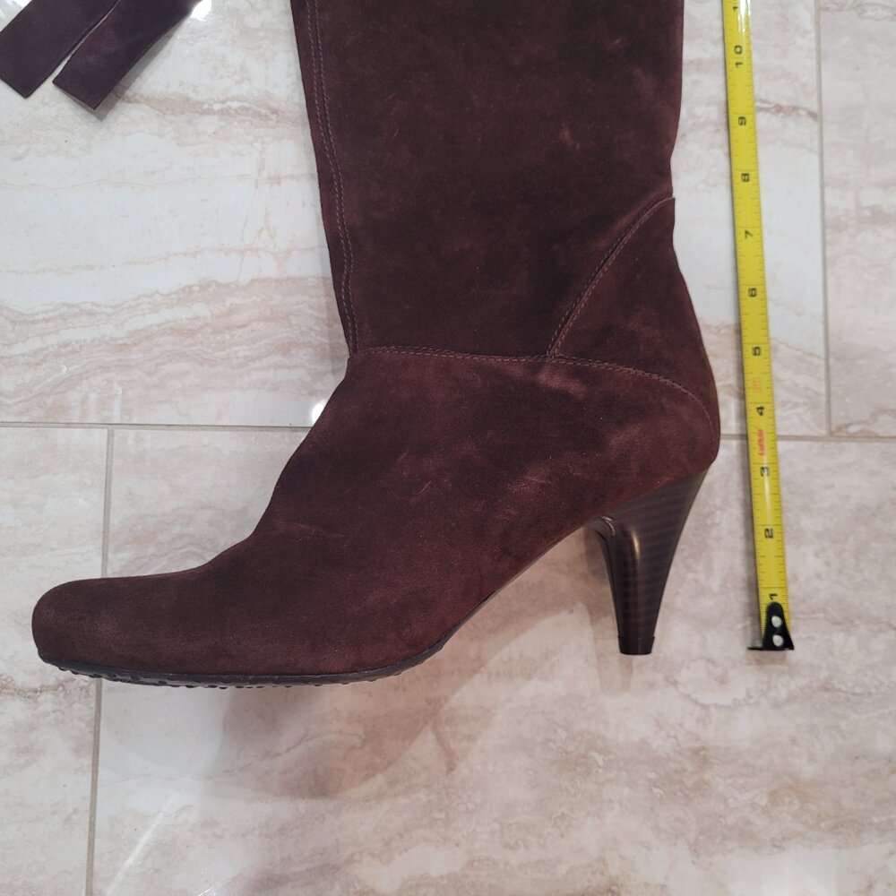 Stunning Chocolate Suede Tall Boots. EU 38. US 8. Paco Herrero. - Picture 9 of 9